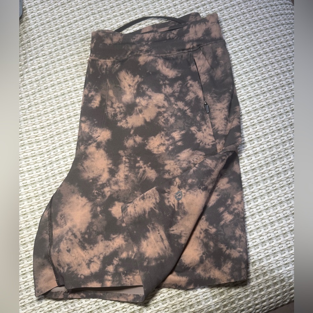 Lululemon yoga short